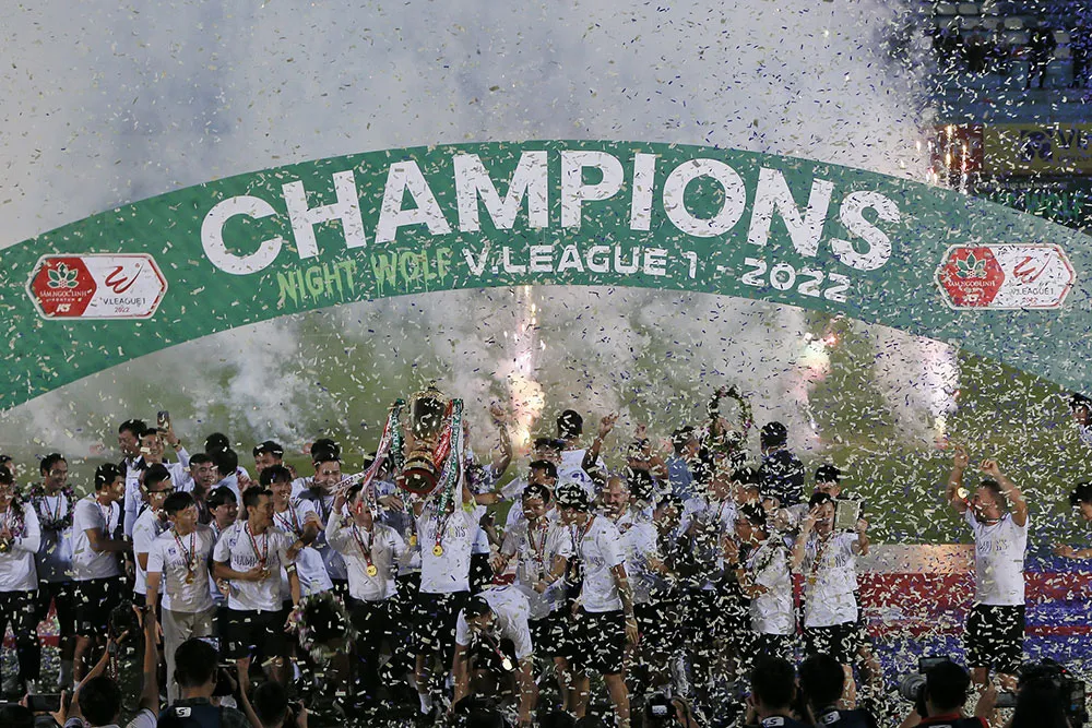 Chùm ảnh trao Cúp VĐ Night Wolf V.League 1-2022 cho CLB Hà Nội - Ảnh 13. Chùm ảnh trao Cúp VĐ Night Wolf V.League 1-2022 cho CLB Hà Nội - Ảnh 13.