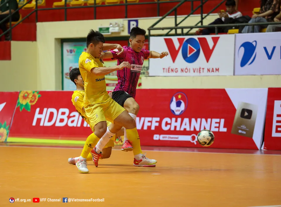 Sahako kéo dài mạch thắng, Thái Sơn Bắc trở lại cuộc đua vô địch - Ảnh 3. Sahako kéo dài mạch thắng, Thái Sơn Bắc trở lại cuộc đua vô địch - Ảnh 3.