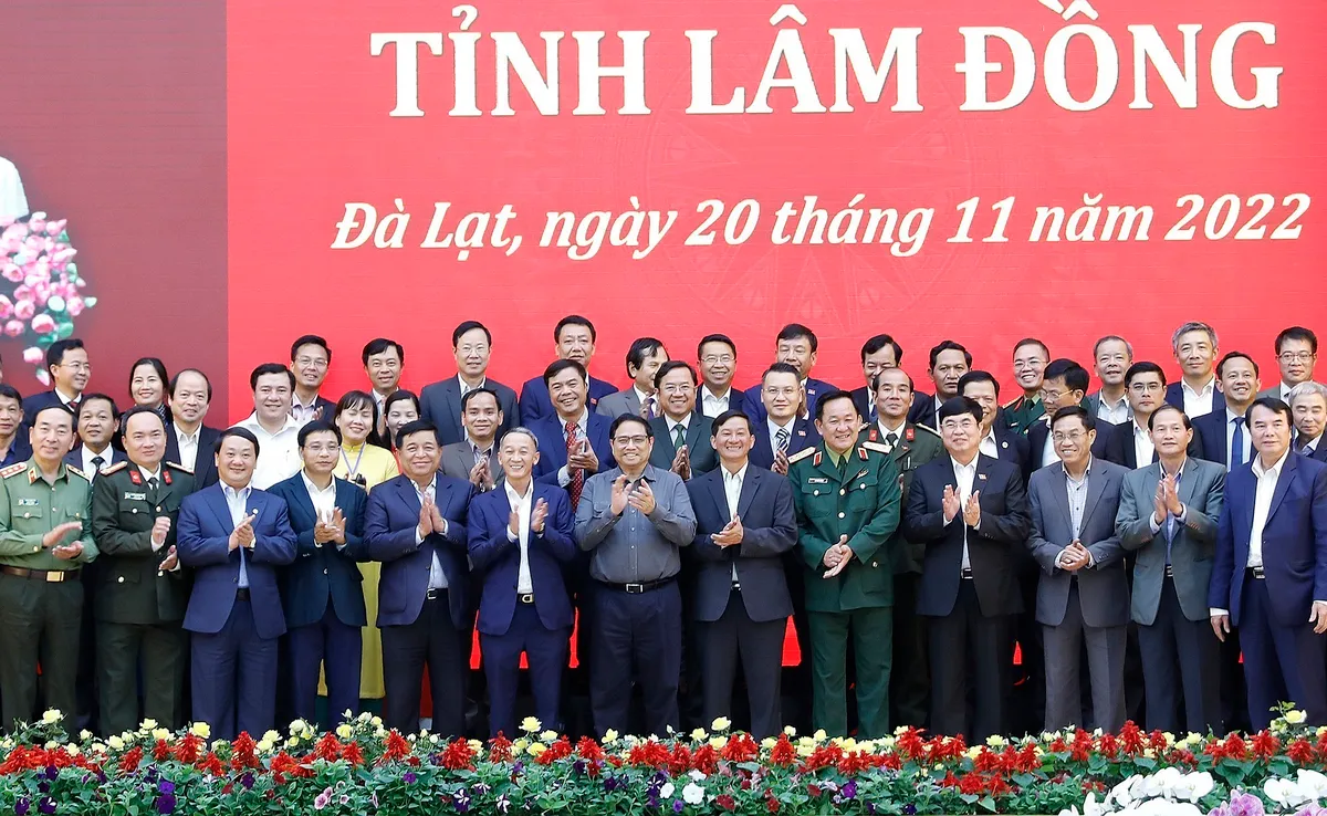 Thủ tướng: Đưa Lâm Đồng trở thành động lực tăng trưởng của Tây Nguyên và cả nước - Ảnh 3.