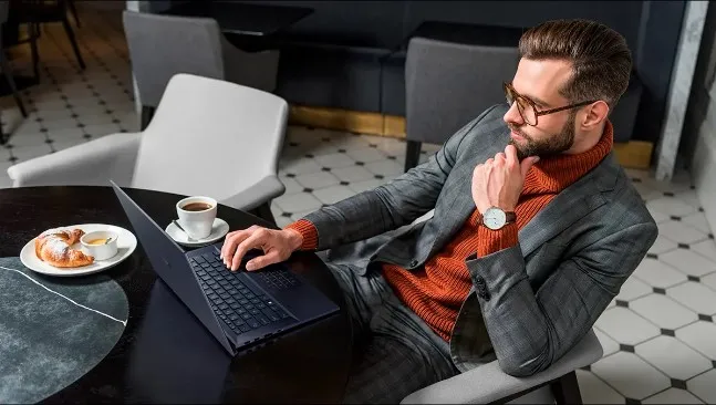 ASUS ExpertBook B9 - M&aacute;y t&iacute;nh x&aacute;ch tay 14 inch mỏng nhất thế giới - Ảnh 1.