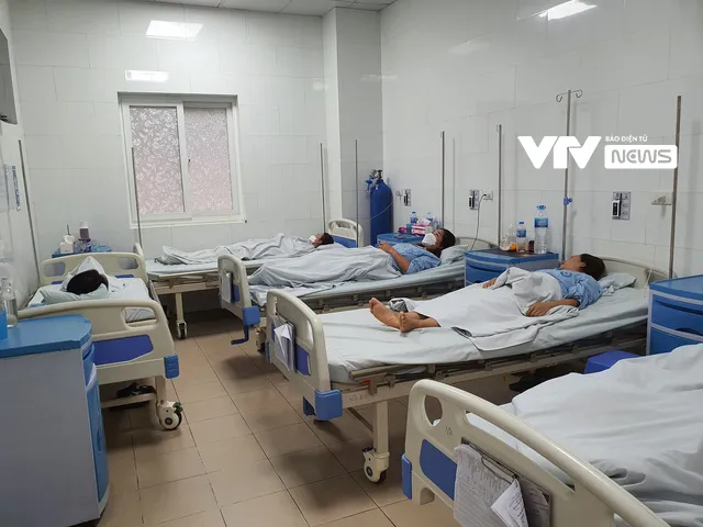 Cảnh báo sốt xuất huyết đang trong giai đoạn cao điểm - Ảnh 1.
