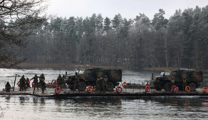 NATO tập trận tại vùng tử huyệt sát Nga - Ảnh 2.