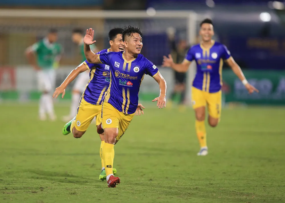 Chung kết Cúp Quốc gia 2022: CLB Hà Nội đăng quang - Ảnh 3. Chung kết Cúp Quốc gia 2022: CLB Hà Nội đăng quang - Ảnh 3.