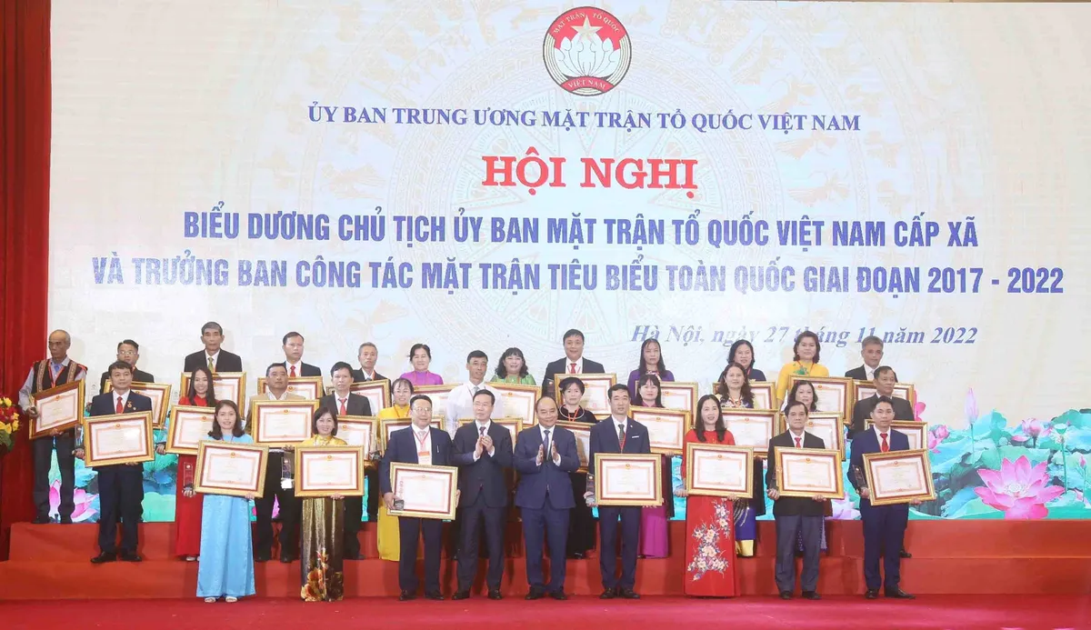 Chủ tịch nước: Người làm công tác mặt trận ở cơ sở hãy gần dân, sát dân hơn - Ảnh 1.