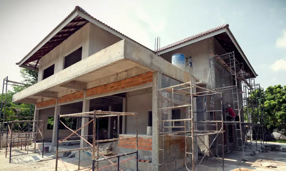 L&atilde;i suất cao k&eacute;o thị trường nh&agrave; ở Ph&aacute;p đi xuống - Ảnh 1.