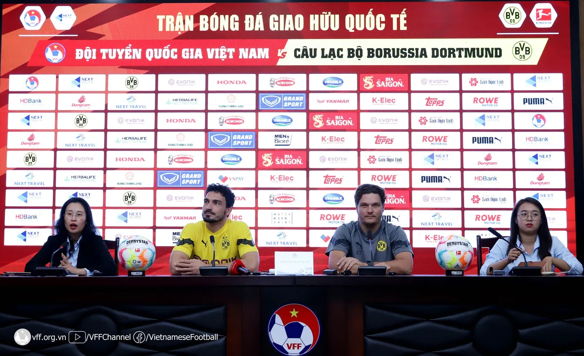 Họp báo trước trận giao hữu giữa ĐT Việt Nam và CLB Borussia Dortmund - Ảnh 3. Họp báo trước trận giao hữu giữa ĐT Việt Nam và CLB Borussia Dortmund - Ảnh 3.