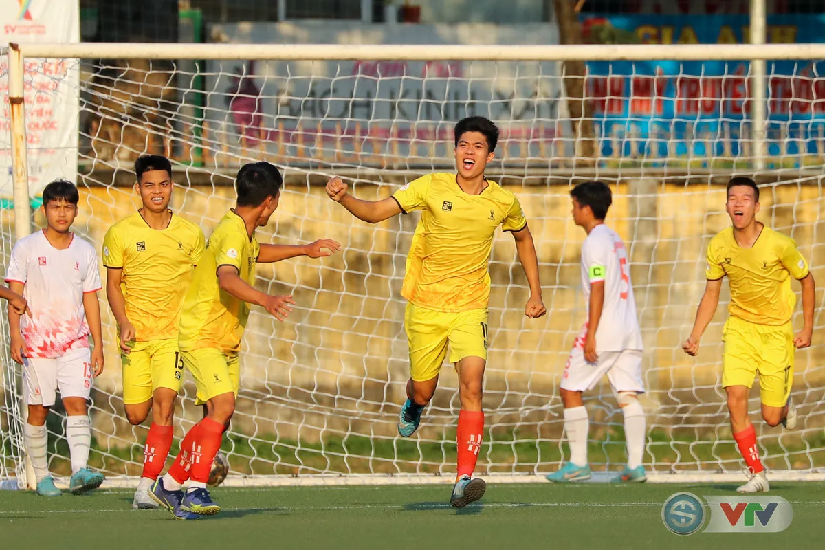 Đại học Giao thông Vận tải gặp Đại học Sư phạm TDTT Hà Nội ở trận chung kết SV Champions League - Ảnh 12. Đại học Giao thông Vận tải gặp Đại học Sư phạm TDTT Hà Nội ở trận chung kết SV Champions League - Ảnh 12.