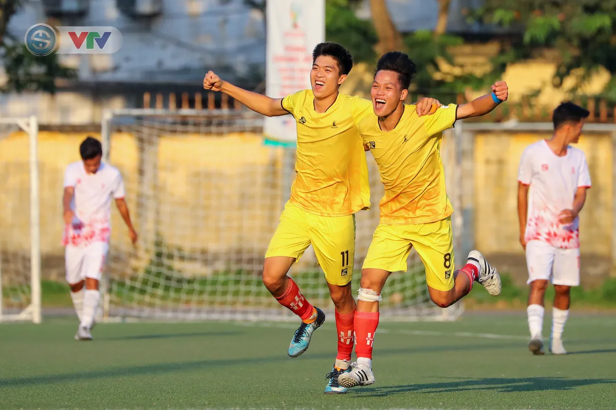 Đại học Giao thông Vận tải gặp Đại học Sư phạm TDTT Hà Nội ở trận chung kết SV Champions League - Ảnh 8. Đại học Giao thông Vận tải gặp Đại học Sư phạm TDTT Hà Nội ở trận chung kết SV Champions League - Ảnh 8.
