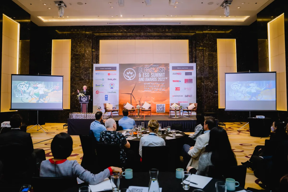 Vinamilk được vinh danh với c&aacute;c giải thưởng lớn trong Hội nghị CSR v&agrave; ESG to&agrave;n cầu 2022 - Ảnh 2.