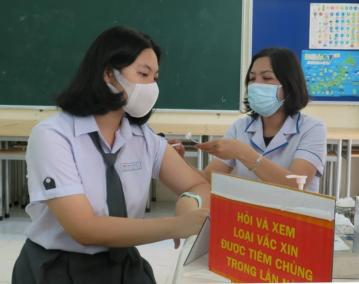 Phú Yên: Nỗ lực nâng cao tỷ lệ bao phủ vaccine phòng COVID-19 ở trẻ em - Ảnh 1. Phú Yên: Nỗ lực nâng cao tỷ lệ bao phủ vaccine phòng COVID-19 ở trẻ em - Ảnh 1.