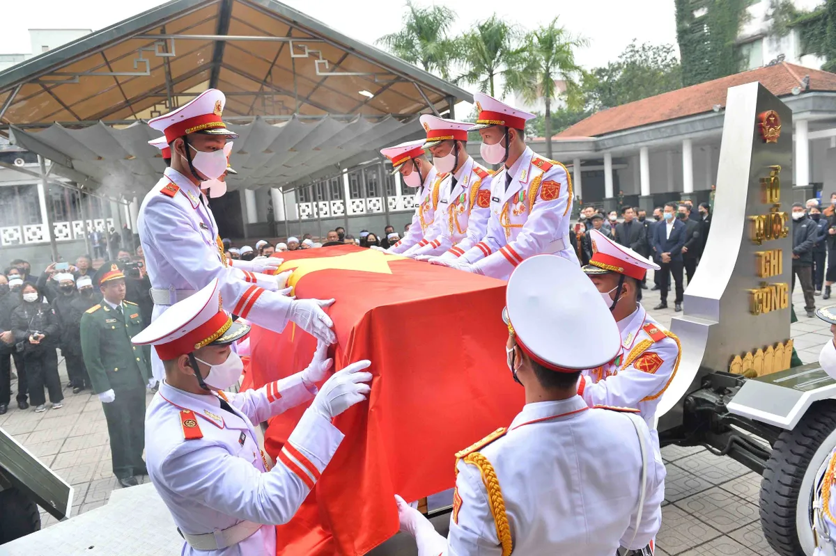 Tổ chức trọng thể lễ tang đồng ch&iacute; Vũ Oanh - Ảnh 3.