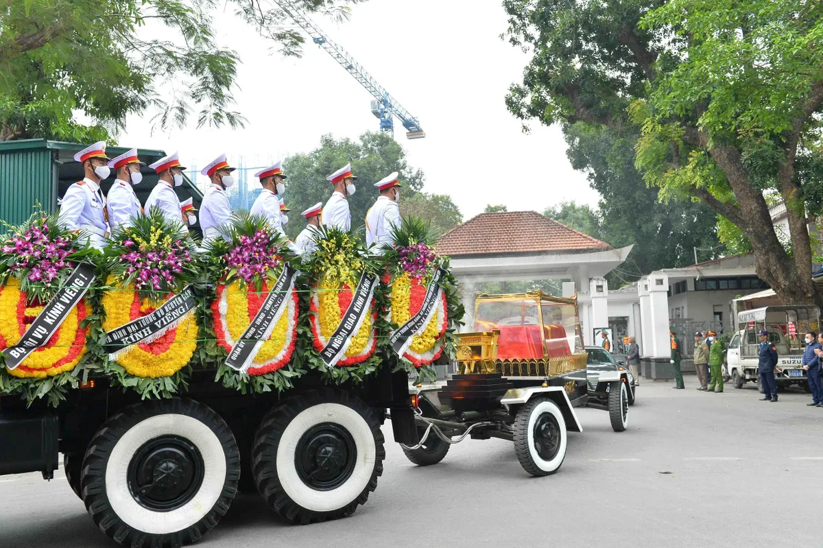 Tổ chức trọng thể lễ tang đồng ch&iacute; Vũ Oanh - Ảnh 4.