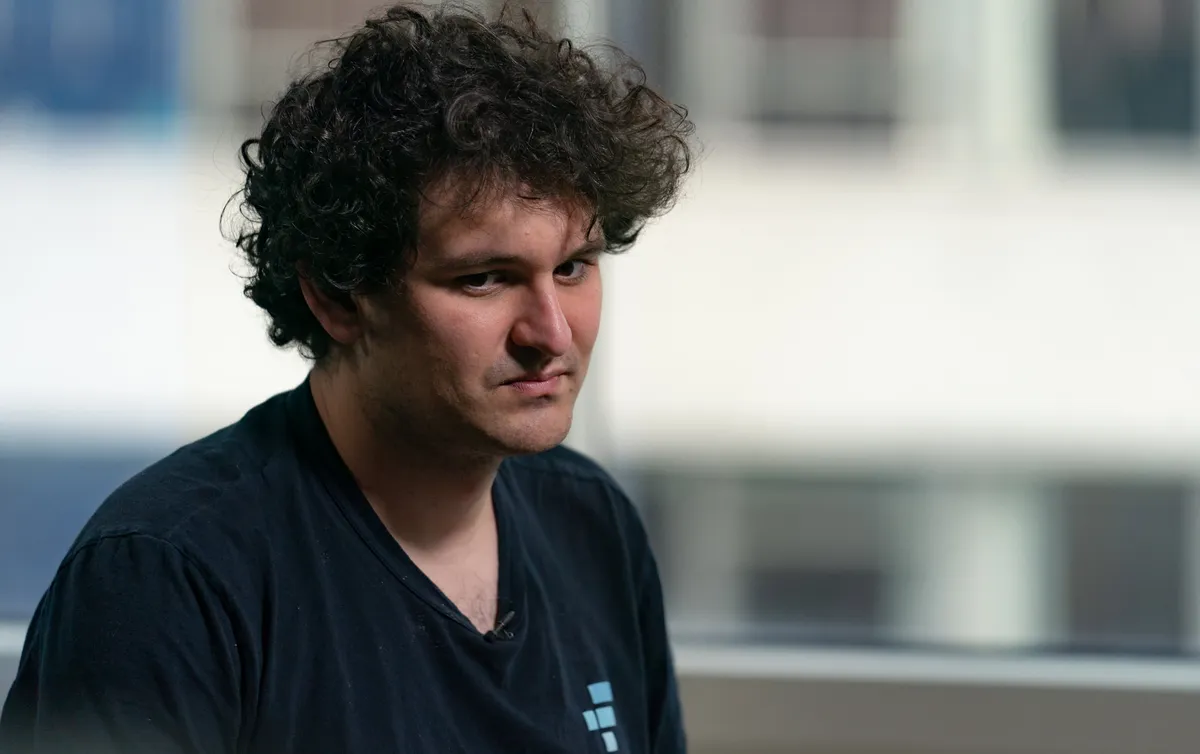 Người s&aacute;ng lập s&agrave;n FTX Sam Bankman-Fried bị bắt - Ảnh 1.