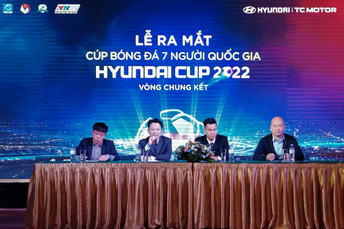 8 đội từ ba miền tranh tài tại VCK Cúp bóng đá 7 người quốc gia 2022 - Ảnh 2. 8 đội từ ba miền tranh tài tại VCK Cúp bóng đá 7 người quốc gia 2022 - Ảnh 2.