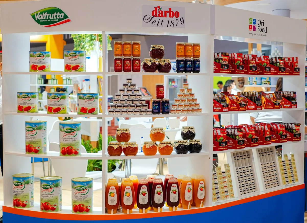 Food & Hotel Vietnam 2022: Gian hàng Nhất Lâm thu hút khách tham quan trong và ngoài nước - Ảnh 3. Food & Hotel Vietnam 2022: Gian hàng Nhất Lâm thu hút khách tham quan trong và ngoài nước - Ảnh 3.
