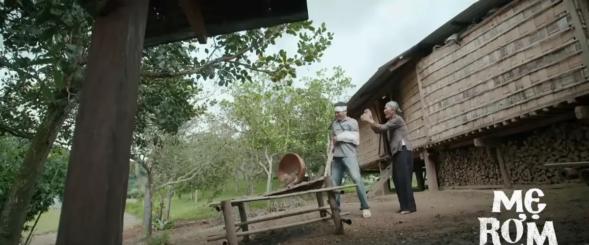 Mẹ rơm - Tập 27: Vừa từ c&otilde;i chết trở về, Khoản đ&atilde; x&ocirc; d&igrave; Năm bất tỉnh - Ảnh 2.