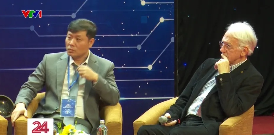 Giao lưu c&ugrave;ng c&aacute;c nh&agrave; khoa học giải thưởng VinFuture - Ảnh 2.