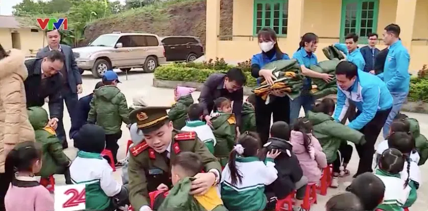 Ph&aacute;t động Ng&agrave;y thanh ni&ecirc;n c&ugrave;ng h&agrave;nh động - Ảnh 2.