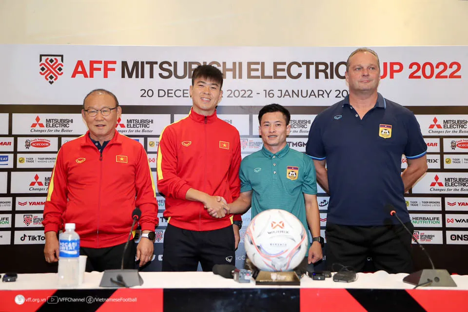 HLV Park Hang Seo: “Các cầu thủ ĐT Việt Nam đã sẵn sàng cho giải đấu” - Ảnh 2. HLV Park Hang Seo: “Các cầu thủ ĐT Việt Nam đã sẵn sàng cho giải đấu” - Ảnh 2.
