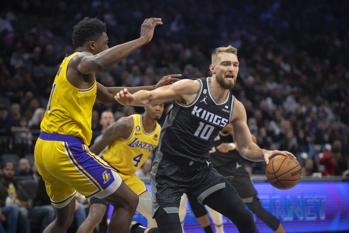 Los Angeles Lakers nhận thất bại trước Sacramento Kings - Ảnh 1. Los Angeles Lakers nhận thất bại trước Sacramento Kings - Ảnh 1.