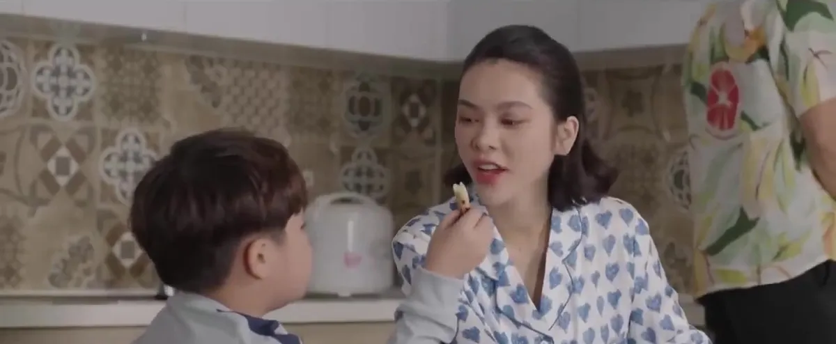 Đừng l&agrave;m mẹ c&aacute;u - Tập 9: Người y&ecirc;u cũ của Kh&ocirc;i bất ngờ trở về - Ảnh 2.