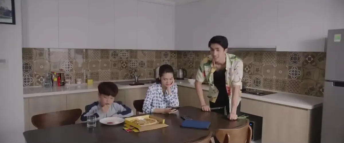 Đừng l&agrave;m mẹ c&aacute;u - Tập 9: Người y&ecirc;u cũ của Kh&ocirc;i bất ngờ trở về - Ảnh 4.