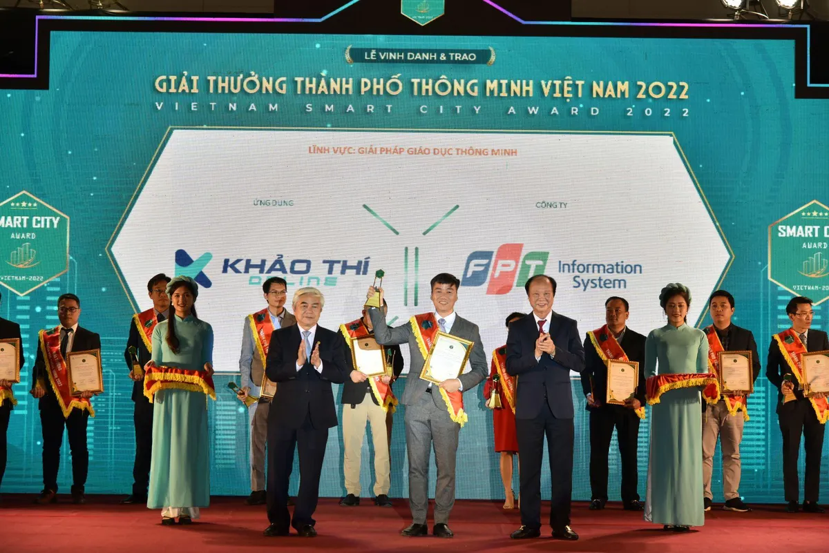 Vinh danh giải thưởng Thành phố Thông minh Việt Nam 2022 - Ảnh 1. Vinh danh giải thưởng Thành phố Thông minh Việt Nam 2022 - Ảnh 1.