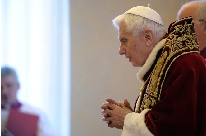 Cựu Gi&aacute;o ho&agrave;ng Benedict XVI qua đời - Ảnh 2.