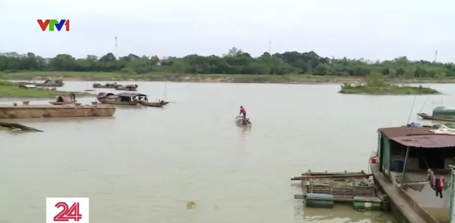 Giấc mơ l&ecirc;n bờ của những phận đời l&ecirc;nh đ&ecirc;nh s&ocirc;ng nước nhiều thế hệ - Ảnh 10.