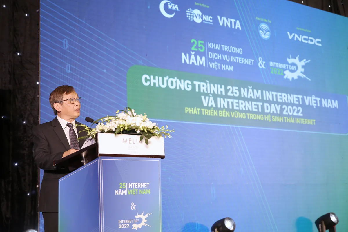 Internet Day 2022: Người dùng Internet Việt Nam đạt hơn 70% dân số sau 25 năm - Ảnh 1.