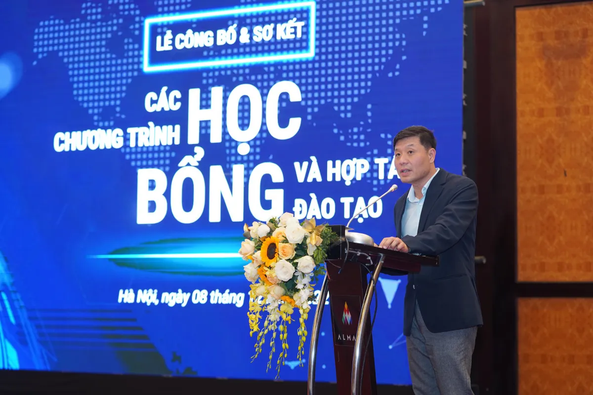 VINIF tài trợ 62 tỷ đồng học bổng thạc sĩ, tiến sĩ và sau tiến sĩ năm 2022 - Ảnh 3.