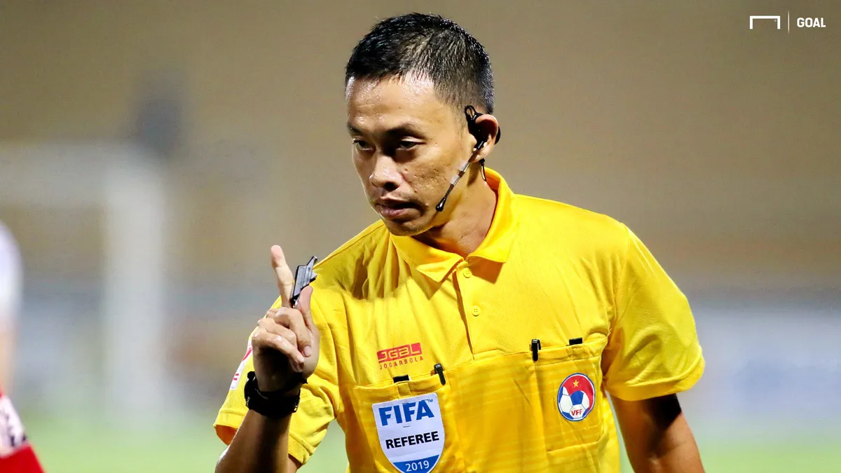 Trọng tài FIFA Ngô Duy Lân tham gia điều hành Giải vô địch U23 Đông Nam Á 2022 - Ảnh 1. Trọng tài FIFA Ngô Duy Lân tham gia điều hành Giải vô địch U23 Đông Nam Á 2022 - Ảnh 1.
