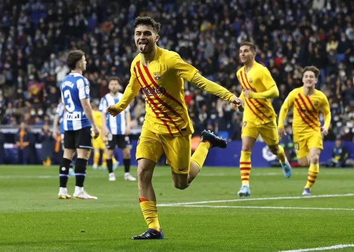 Barcelona hòa kịch tính Espanyol ở trận derby xứ Catalan - Ảnh 1. Barcelona hòa kịch tính Espanyol ở trận derby xứ Catalan - Ảnh 1.