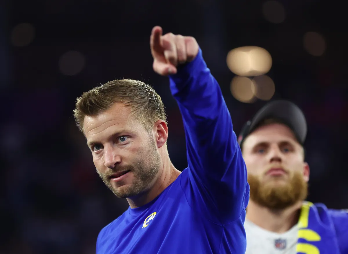 Sean McVay - HLV trẻ nhất từng vô địch giải bóng bầu dục Mỹ - Ảnh 1. Sean McVay - HLV trẻ nhất từng vô địch giải bóng bầu dục Mỹ - Ảnh 1.