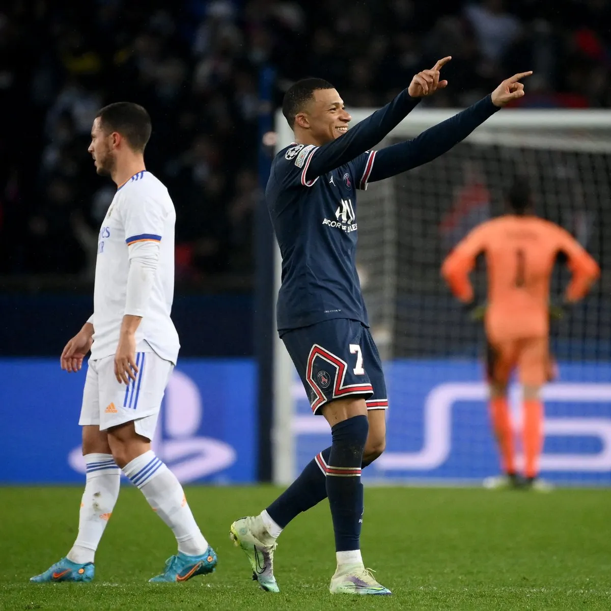 Kết quả vòng 1/8 UEFA Champions League hôm nay: PSG thắng tối thiểu Real Madrid, Man City thắng đậm Sporting - Ảnh 1. Kết quả vòng 1/8 UEFA Champions League hôm nay: PSG thắng tối thiểu Real Madrid, Man City thắng đậm Sporting - Ảnh 1.
