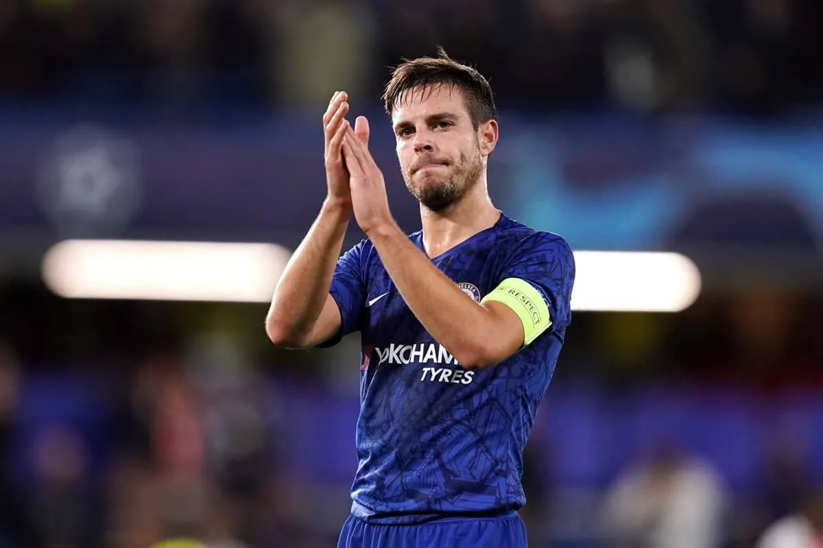 Barcelona mời gọi thủ quân Chelsea với bản hợp đồng dài hạn - Ảnh 1. Barcelona mời gọi thủ quân Chelsea với bản hợp đồng dài hạn - Ảnh 1.