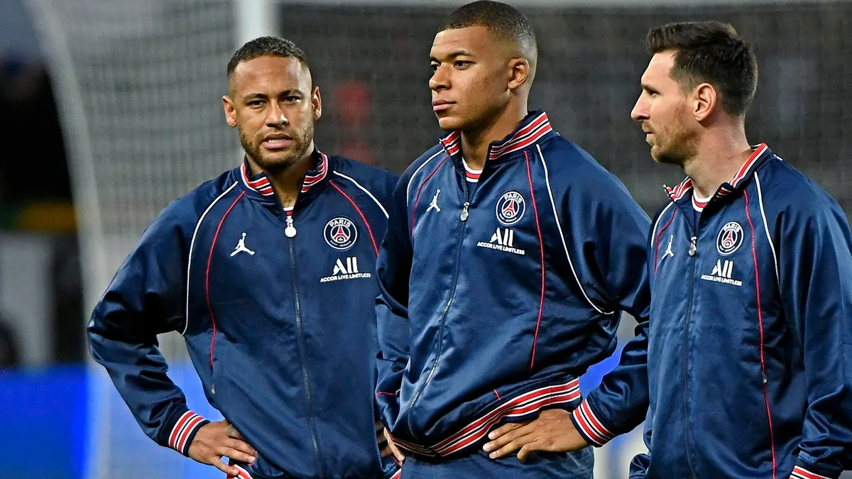Mbappe ra điều kiện để ở lại PSG - Ảnh 1. Mbappe ra điều kiện để ở lại PSG - Ảnh 1.