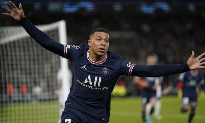 PSG đề nghị mức lương khủng để giữ chân Mbappe - Ảnh 1. PSG đề nghị mức lương khủng để giữ chân Mbappe - Ảnh 1.