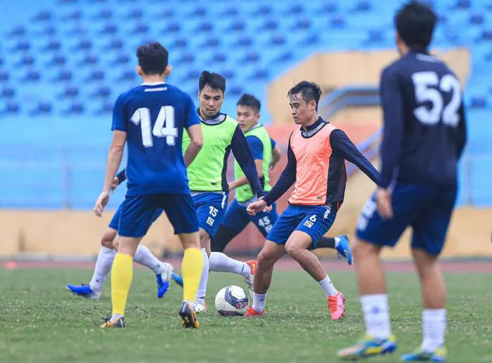 Tân HLV CLB Hà Nội đặt mục tiêu vô địch V.League 2022 - Ảnh 2. Tân HLV CLB Hà Nội đặt mục tiêu vô địch V.League 2022 - Ảnh 2.