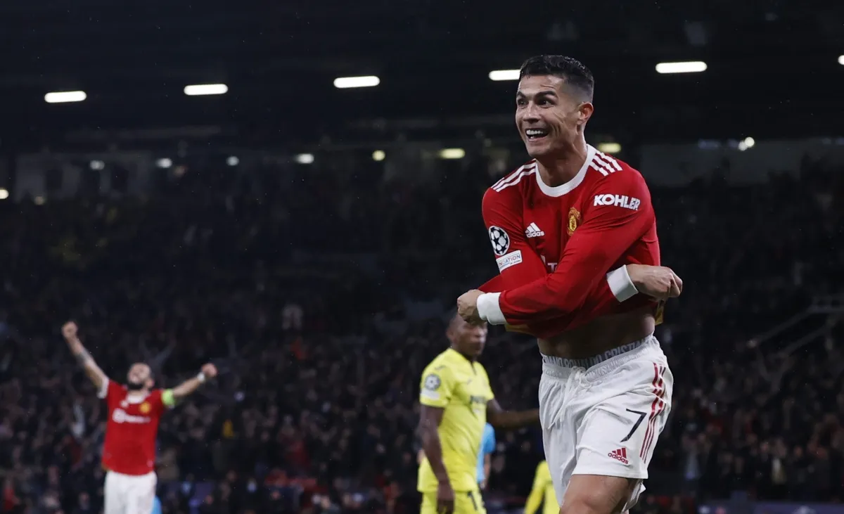 C.Ronaldo hy vọng sẽ giữ được phong độ thêm ít nhất 4 năm nữa - Ảnh 1. C.Ronaldo hy vọng sẽ giữ được phong độ thêm ít nhất 4 năm nữa - Ảnh 1.