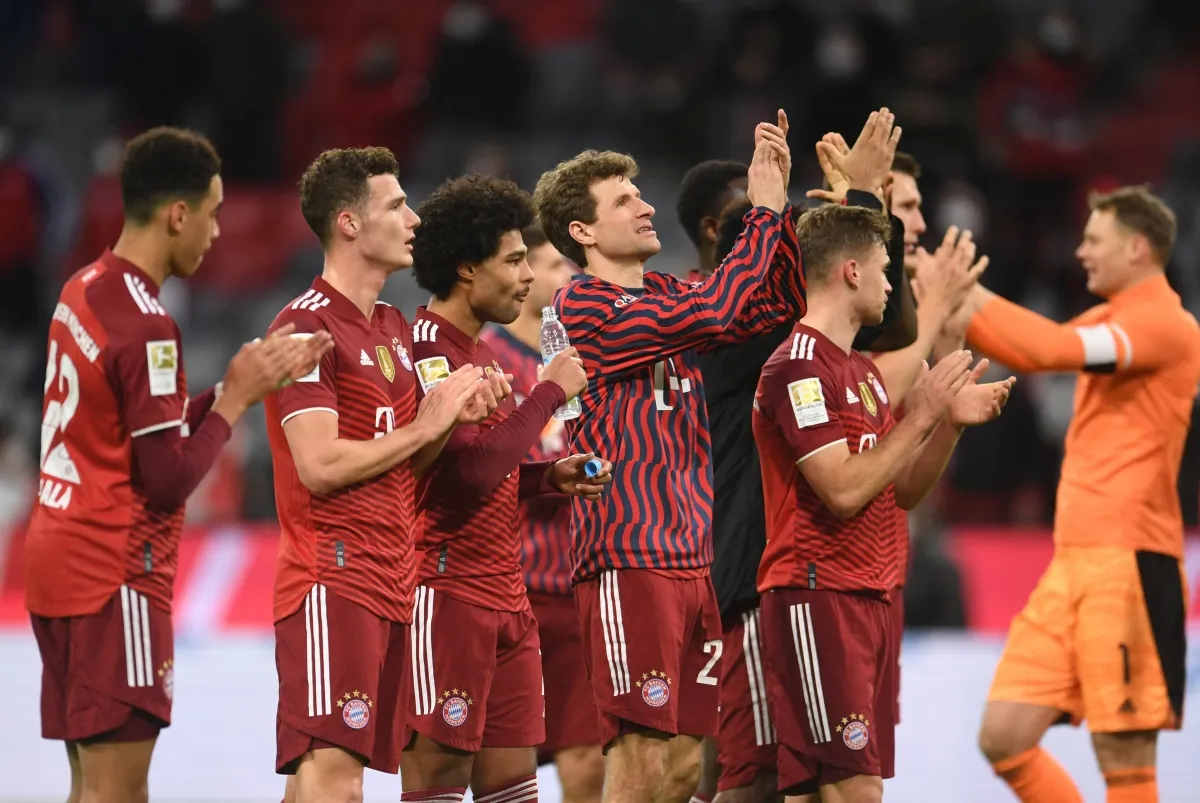 Thắng RB Leipzig, Bayern Munich củng cố ngôi đầu Bundesliga - Ảnh 3. Thắng RB Leipzig, Bayern Munich củng cố ngôi đầu Bundesliga - Ảnh 3.