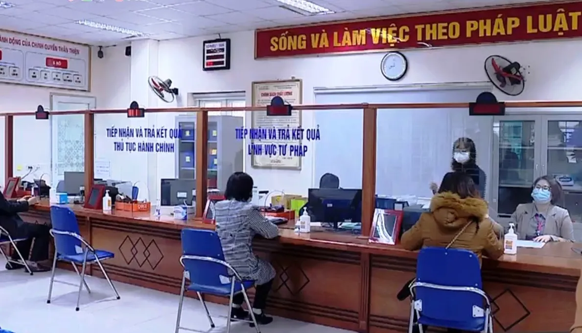 Mọi hoạt động hành chính đã trở lại bình thường - Ảnh 1.
