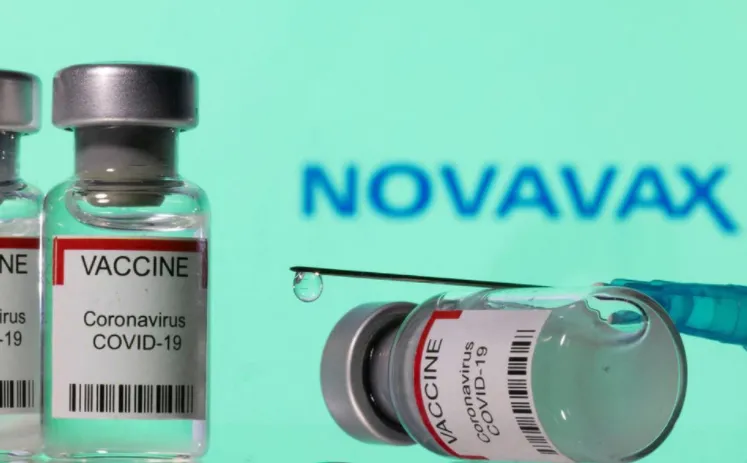 Novavax kỳ vọng nhận được phê duyệt đầy đủ vaccine COVID-19 vào nửa cuối năm nay - Ảnh 1.