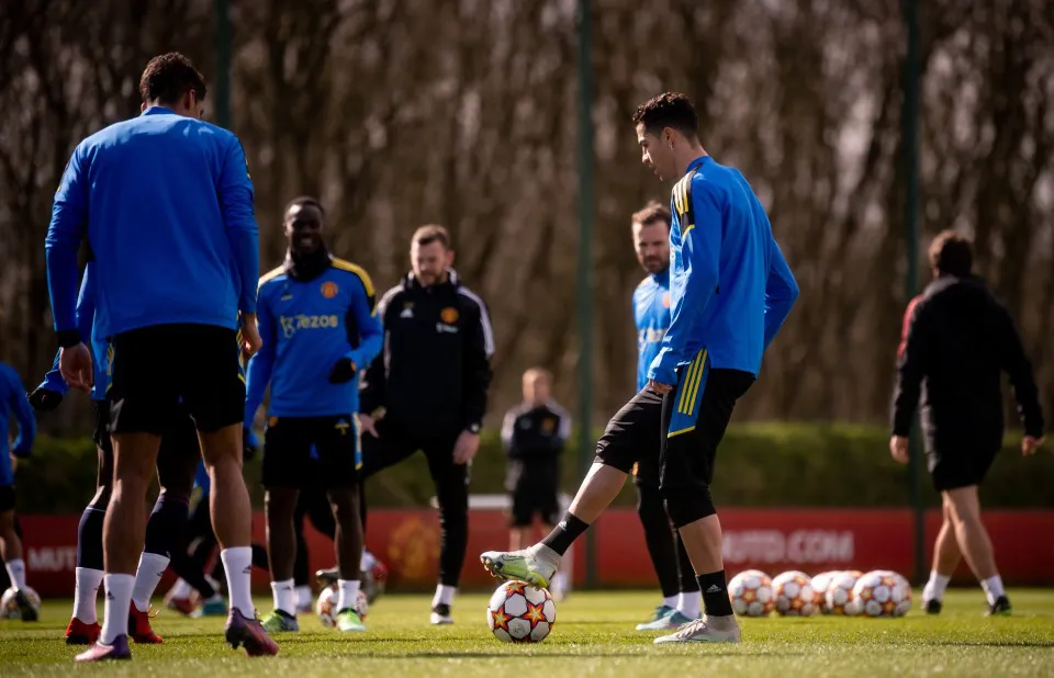 Ralf Rangnick cảnh b&aacute;o: Ronaldo đ&atilde; sẵn s&agrave;ng tiễn Atletico rời Chamions League - Ảnh 3.