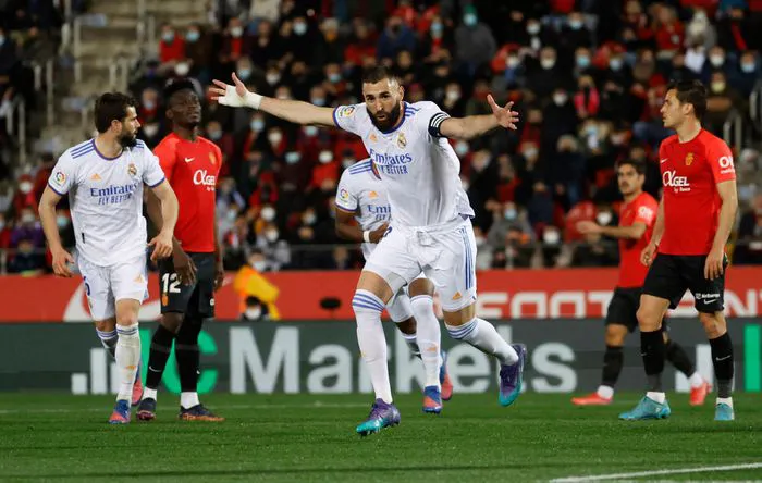 Benzema vượt qua kỷ lục của Thierry Henry - Ảnh 1. Benzema vượt qua kỷ lục của Thierry Henry - Ảnh 1.