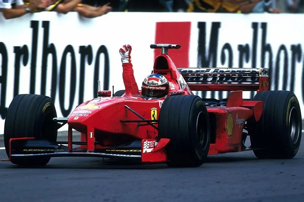 Chiếc xe F1 năm 1998 của huyền thoại Michael Schumacher được bán đấu giá - Ảnh 1. Chiếc xe F1 năm 1998 của huyền thoại Michael Schumacher được bán đấu giá - Ảnh 1.