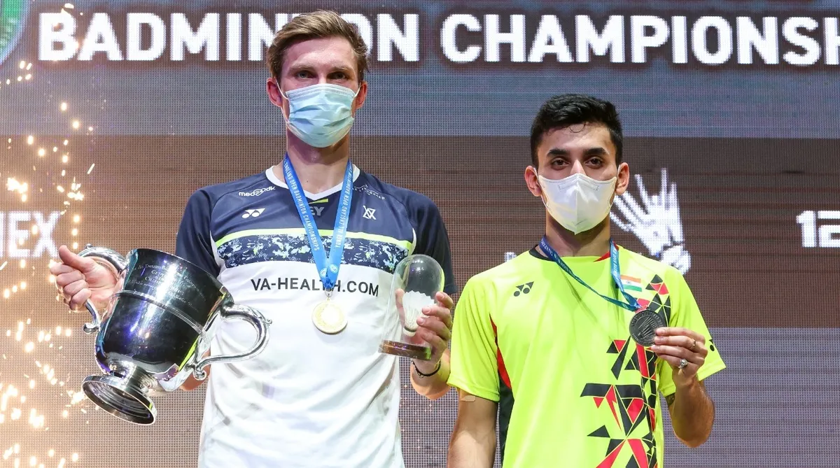 Viktor Axelsen giành chức vô địch giải cầu lông Toàn Anh 2022 - Ảnh 1. Viktor Axelsen giành chức vô địch giải cầu lông Toàn Anh 2022 - Ảnh 1.