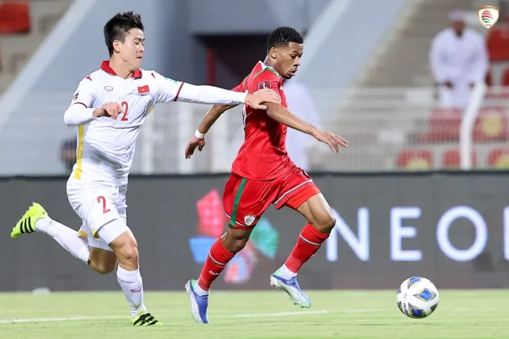 ĐT Việt Nam vs ĐT Oman: Hướng đến kỷ lục lịch sử (19h00 ngày 24/03 trực tiếp trên VTV5 và VTV6) - Ảnh 2. ĐT Việt Nam vs ĐT Oman: Hướng đến kỷ lục lịch sử (19h00 ngày 24/03 trực tiếp trên VTV5 và VTV6) - Ảnh 2.