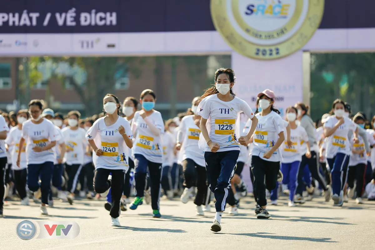 ẢNH: Ngày sôi động tại giải chạy S-Race 2022 Quảng Nam - Ảnh 5. ẢNH: Ngày sôi động tại giải chạy S-Race 2022 Quảng Nam - Ảnh 5.