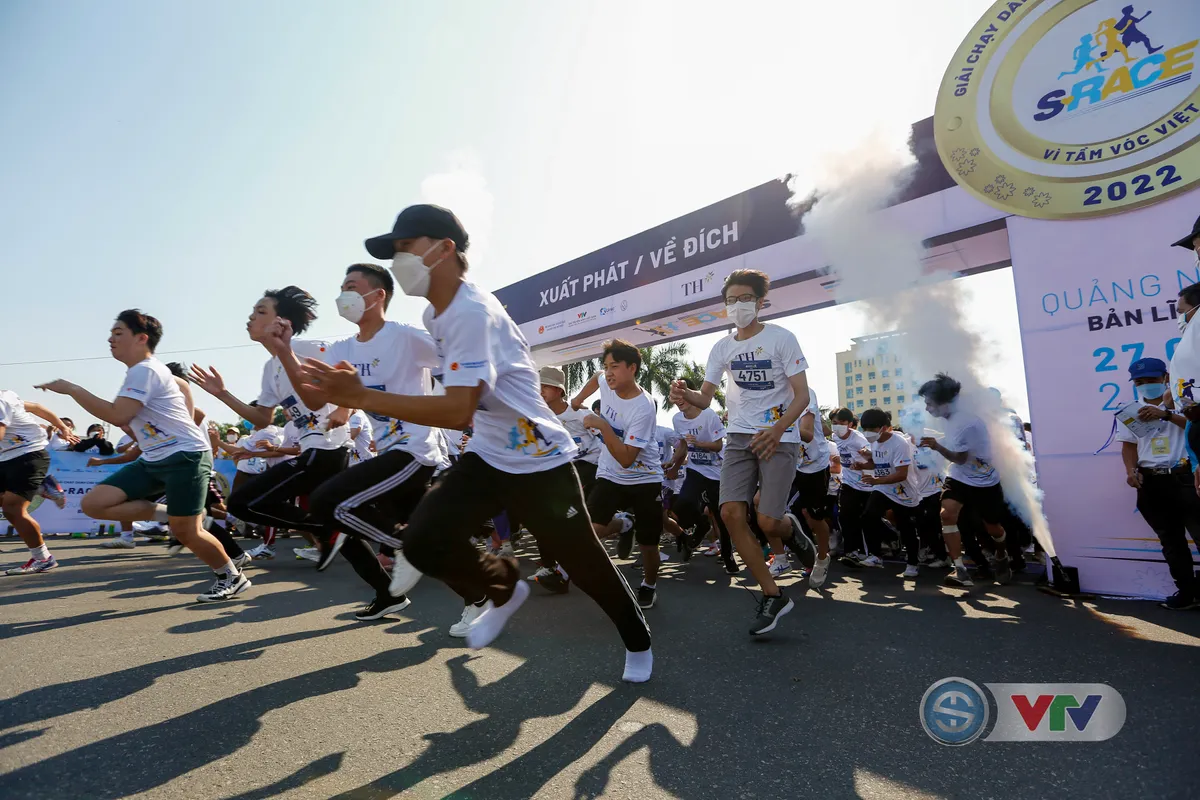 ẢNH: Ngày sôi động tại giải chạy S-Race 2022 Quảng Nam - Ảnh 11. ẢNH: Ngày sôi động tại giải chạy S-Race 2022 Quảng Nam - Ảnh 11.